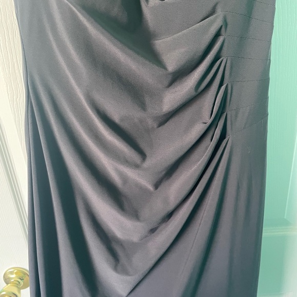 Cache Dress - Picture 4 of 5